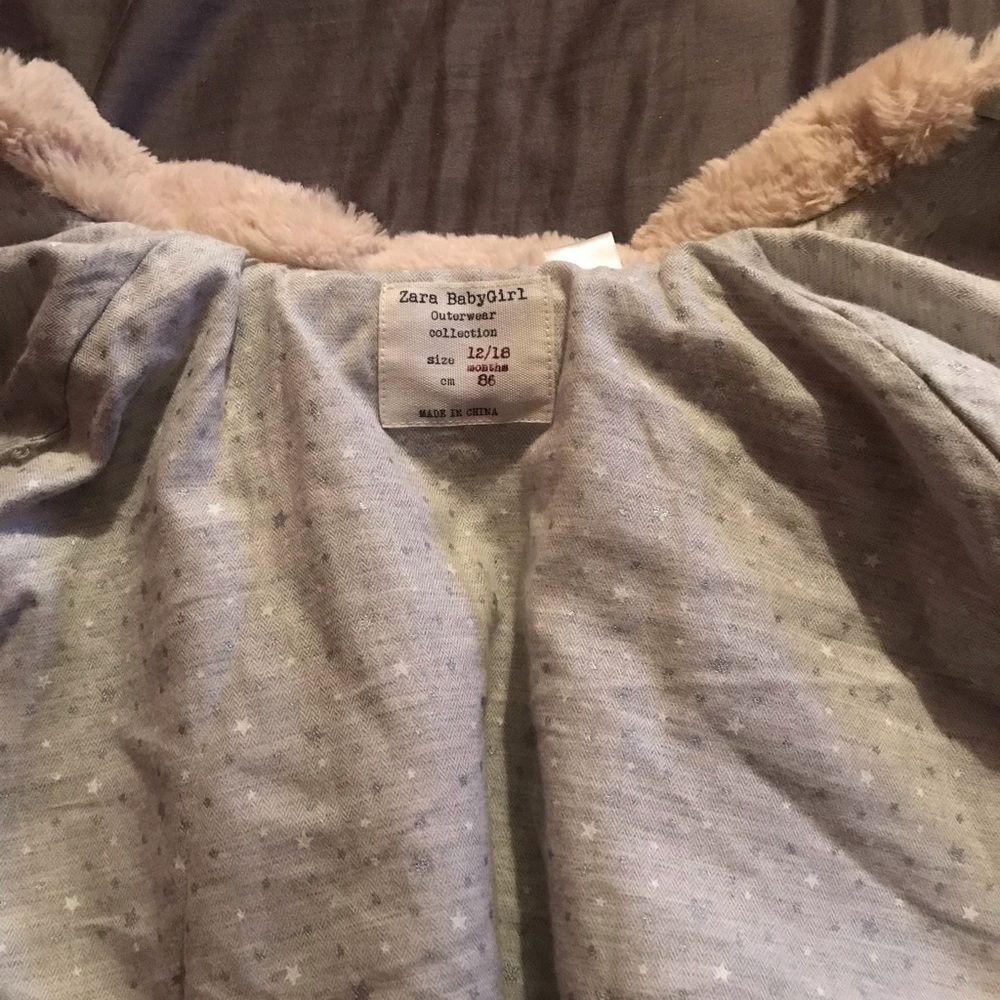 Infant faux fur cape